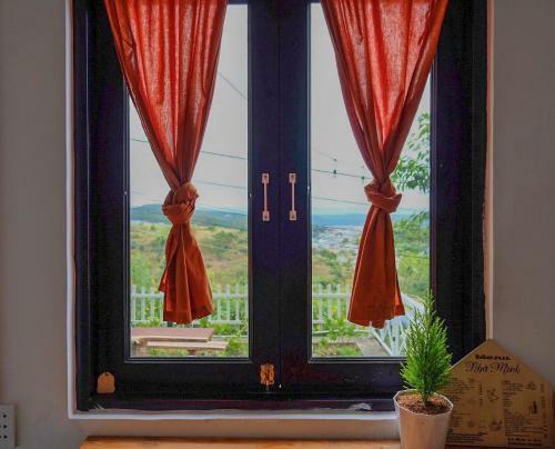 Motel Nh� M�nh Homestay