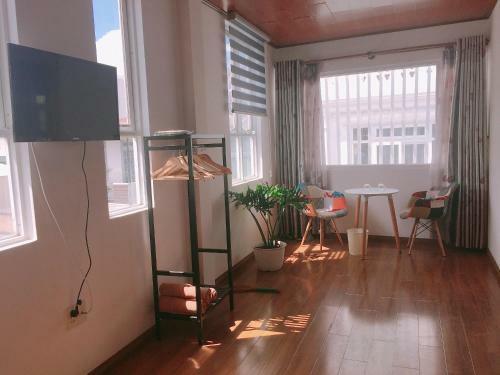 Hot Home 2 - Phan ?inh Phung