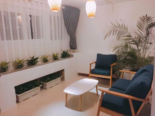 Hot Home 2 - Phan ?inh Phung