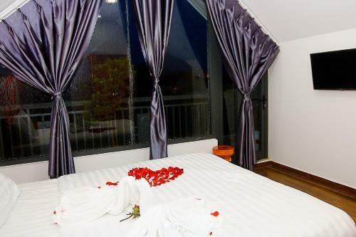 ??ng Ti?n Hotel ?� L?t