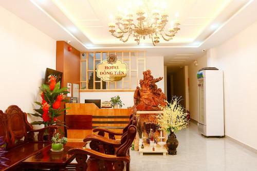 ??ng Ti?n Hotel ?� L?t