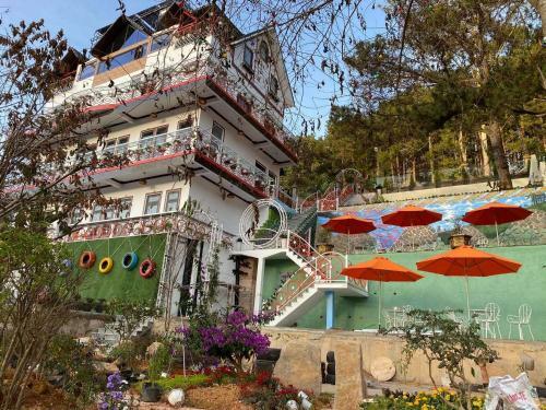 Bed & Breakfast Csltdl & Coffee S�n V??n V??ng B?o Long ?� L?t