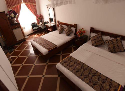 Red Sun Hotel
