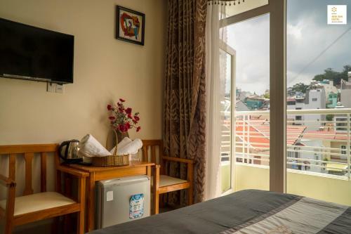 New Sun Hotel ?� L?t
