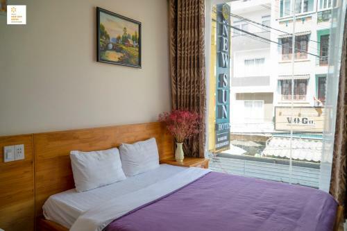New Sun Hotel ?� L?t