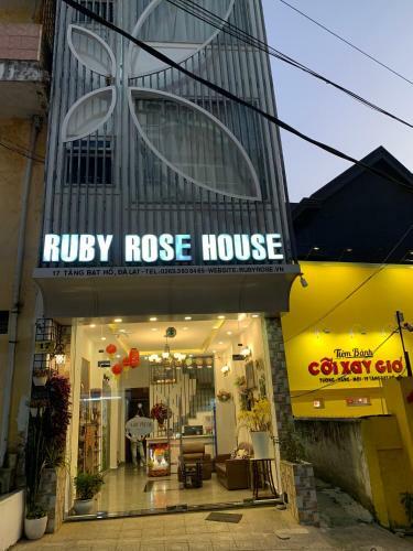 Hotel Ruby Rose House