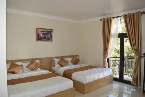 Hotel Kh�ch S?n D?ng Th?o