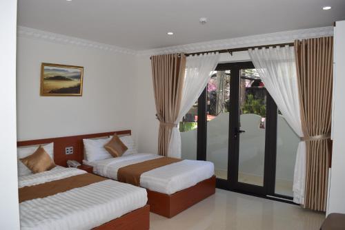 Hotel Kh�ch S?n D?ng Th?o