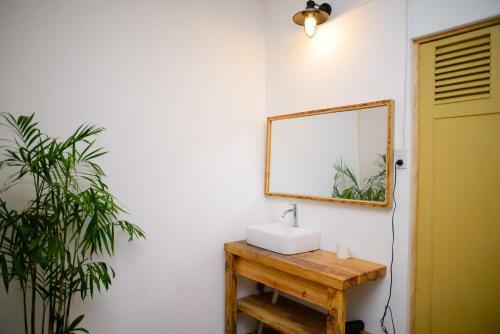 Villa H� M� House ?� L?t - Venue Travel