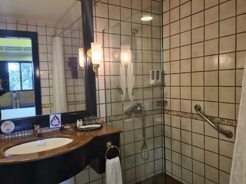 Empress Hotel ?� L?t