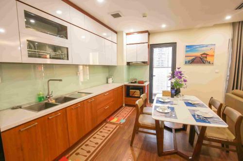 *bom Homes* Imperia Garden Residence Apartment
