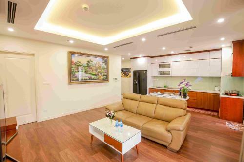 *bom Homes* Imperia Garden Residence Apartment