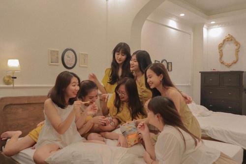 Hotel Aura Home 7