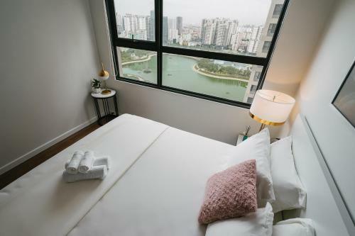 Apartamento Vinhomes Dcapitale Romantic Lakeview 2brs