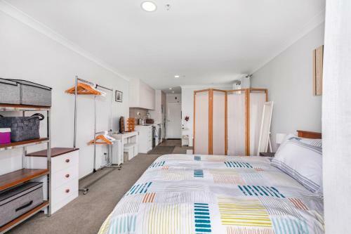 Harbourside Haven - Whangaparaoa Studio Apartment