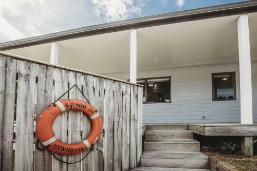 Anchors Away - Urenui