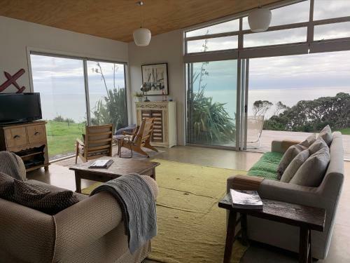 180� Seaviews, Superior Coastal Cottage