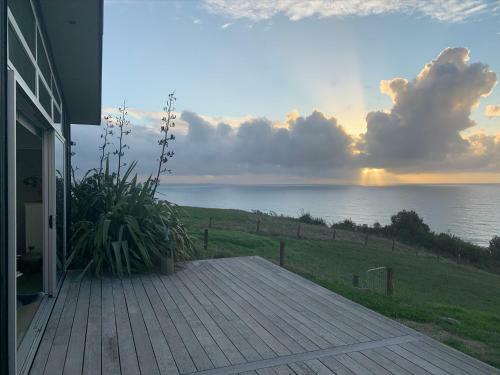 180� Seaviews, Superior Coastal Cottage
