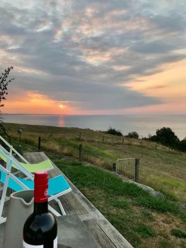 180� Seaviews, Superior Coastal Cottage