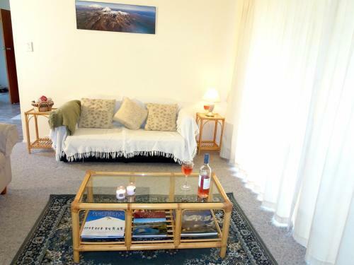 Smokebush Cottage - Holiday Home Exclusively Yours