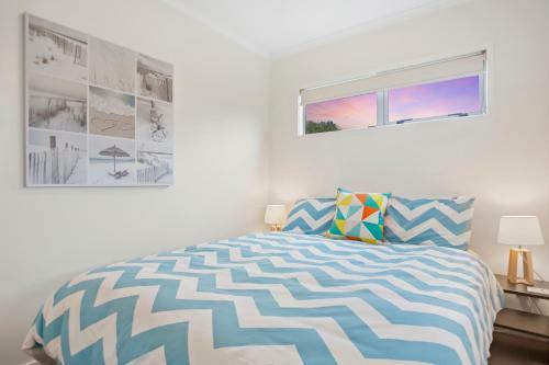 The Bach - Waihi Beach Holiday Home