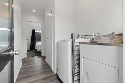 Sandy Shores - Waihi Beach Holiday Home