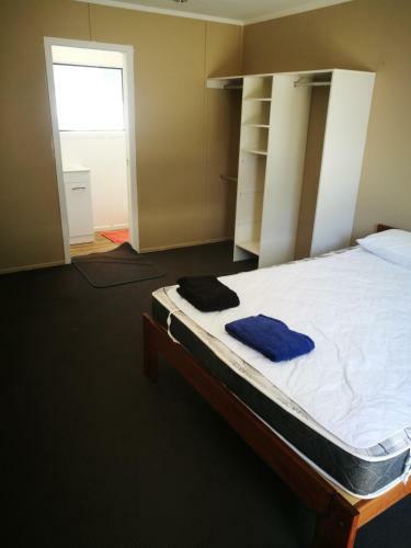 Hostal Best Budget Bed And Ensuite - Private Access Close To Beach