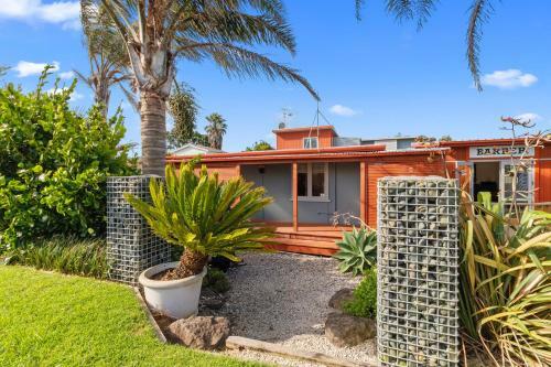 Bach On Wilson - Waihi Beach Holiday Home