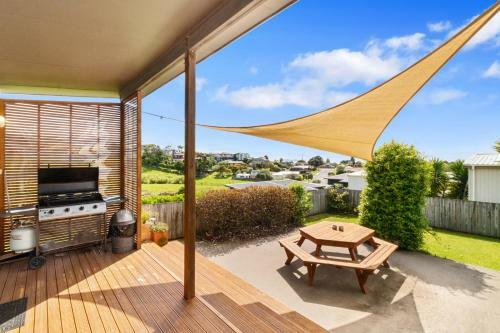 Leafy Serenity - Waihi Beach Holiday Home