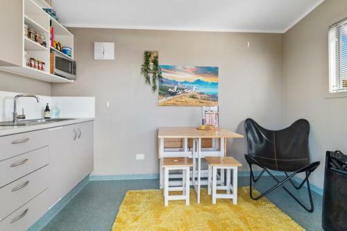 Leafy Serenity - Waihi Beach Holiday Home
