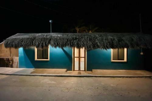 Capitan House El Cuyo, Hospedaje En La Playa