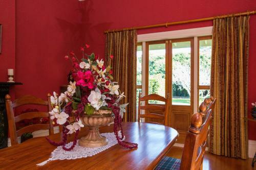 Hostal Tairoa Lodge