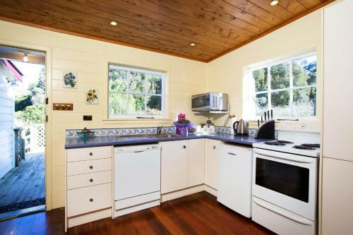 Hostal Tairoa Lodge