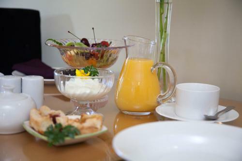 Hostal Tairoa Lodge