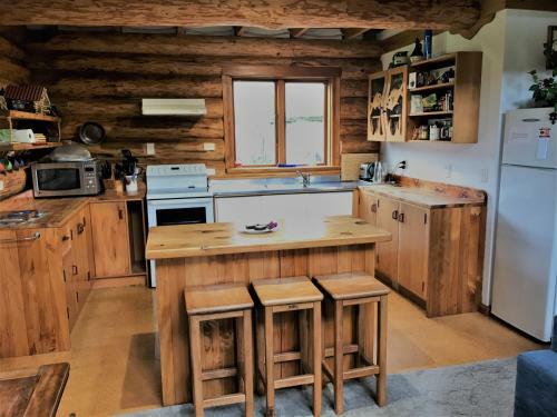 Tree Hut Cottage