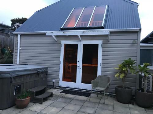 Villa Karori Cottage