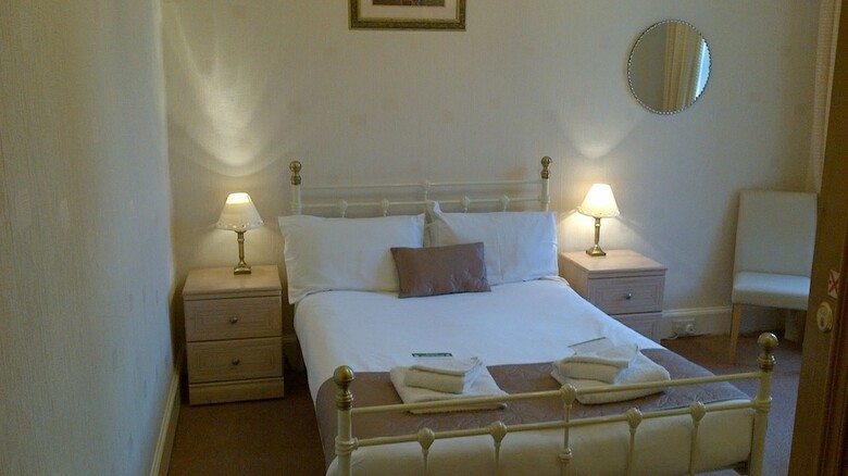 Bed & Breakfast Glencairn Villa
