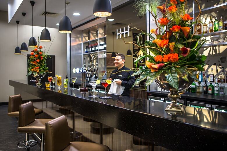 Heston Hyde Hotel