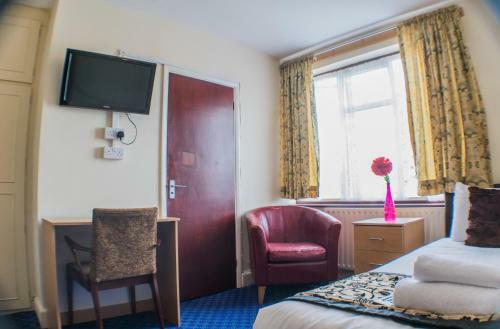 Hotel Heathrow Palace