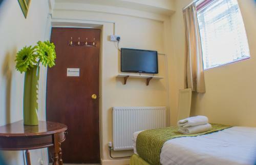 Hotel Heathrow Palace