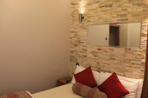 Hostal Skylark Guest House