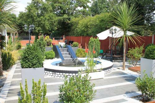 Hostal Skylark Guest House