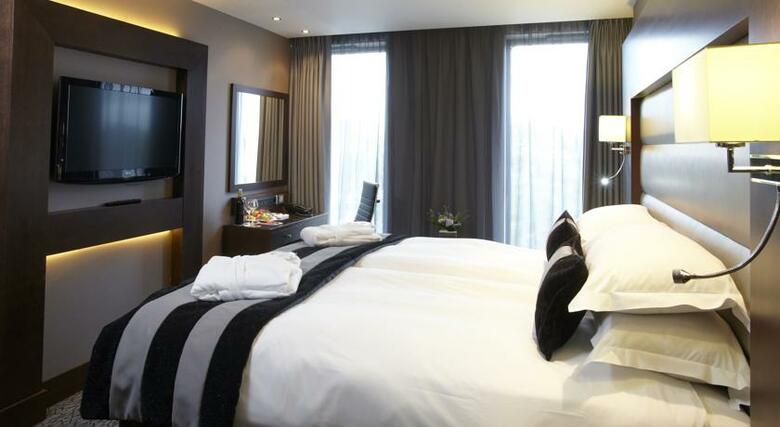 Hotel Park Grand London Heathrow