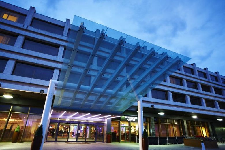 Renaissance London Heathrow Hotel