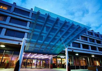 Renaissance London Heathrow Hotel