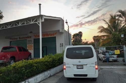 Casa Amueblada Con Jard�n En Tezoyuca Morelos