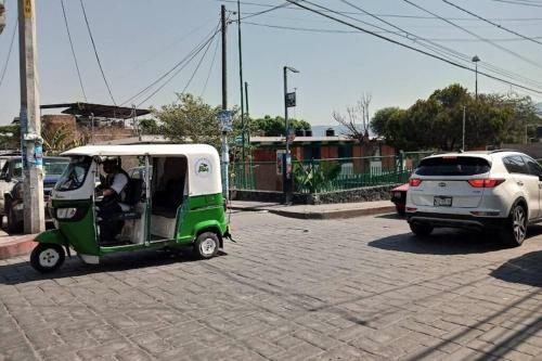 Casa Amueblada Con Jard�n En Tezoyuca Morelos