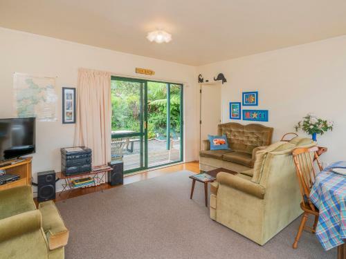 The Bach - Whitianga Holiday Home