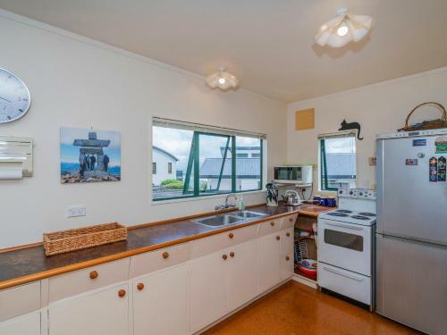 The Bach - Whitianga Holiday Home