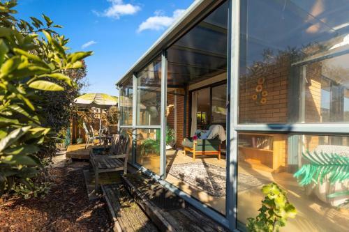 Valley Vacay - Mt Maunganui Holiday Home